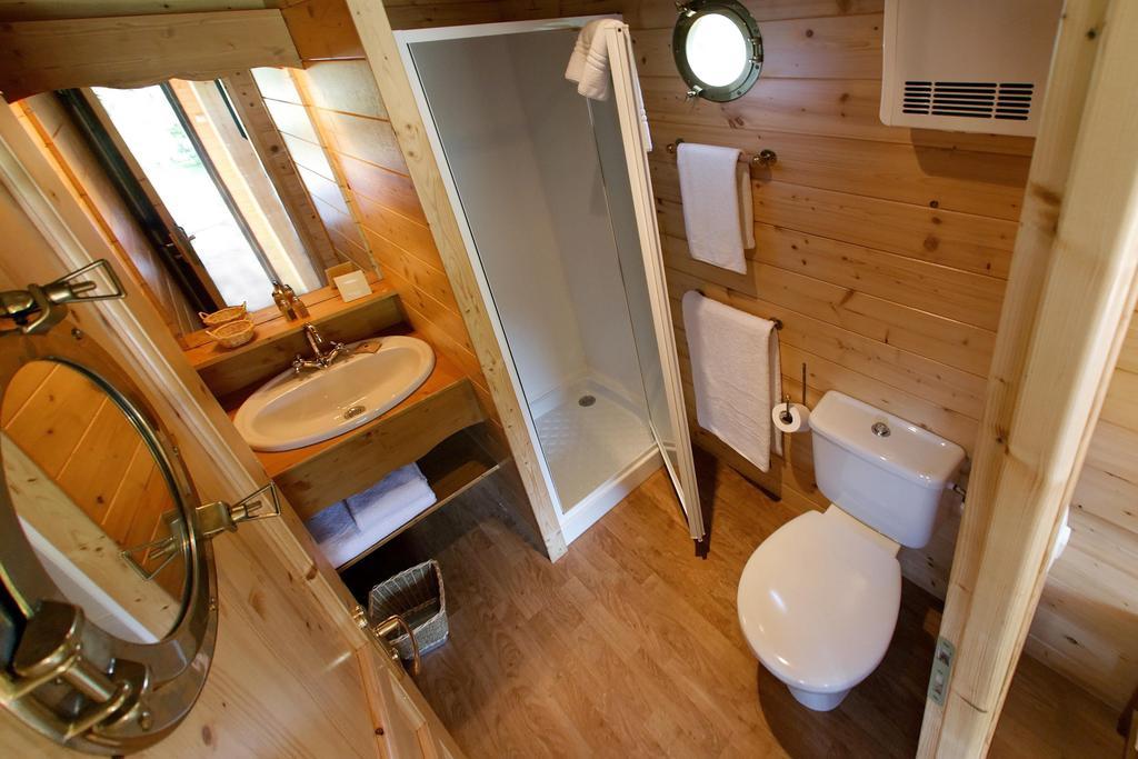 Le Domaine Des Tuileries Guest House Salins Rom bilde